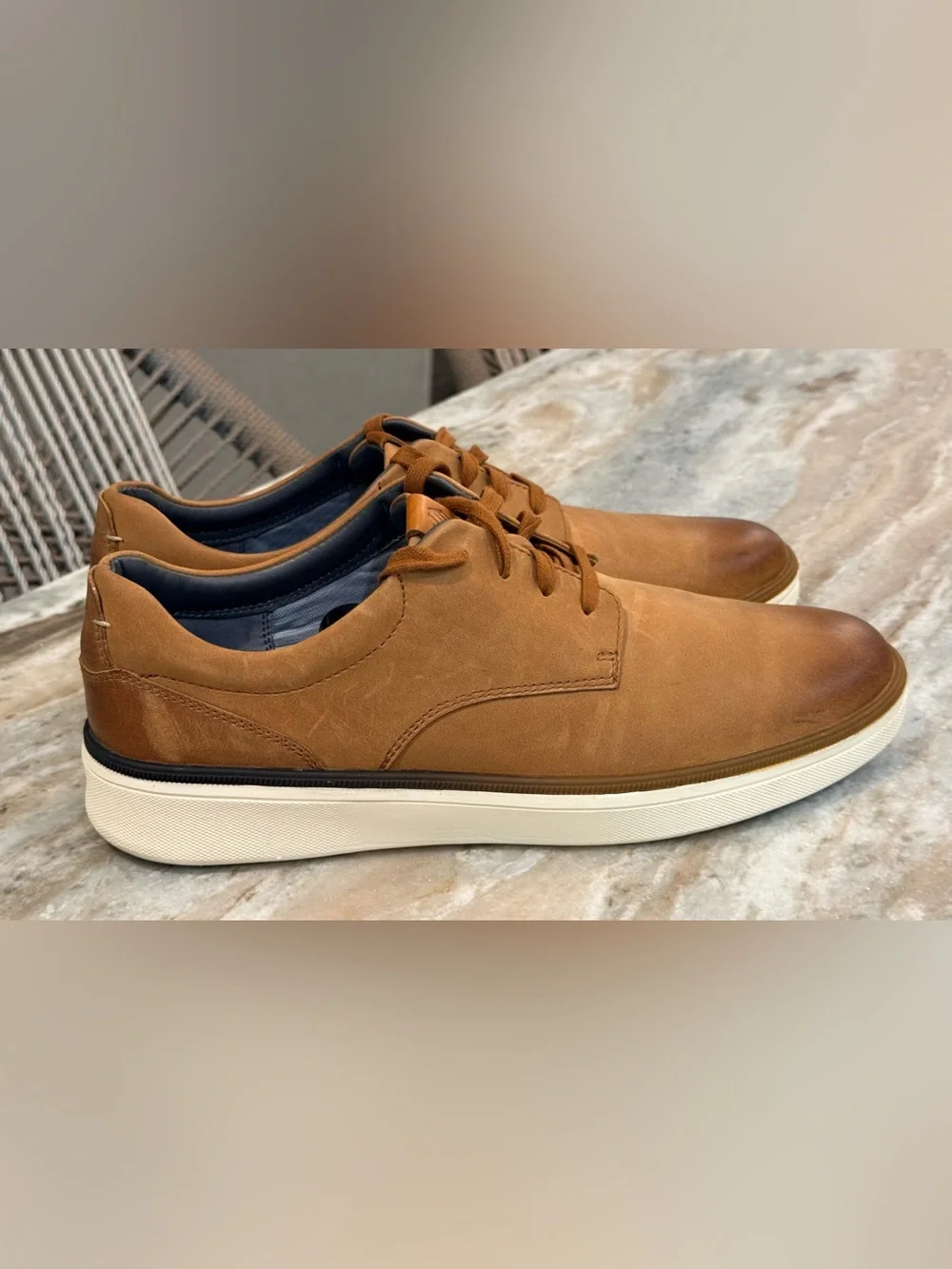 Men’s JOHNSTON & MURPHY XC4 tan oil rubbed leather oxfords- Size 11.5